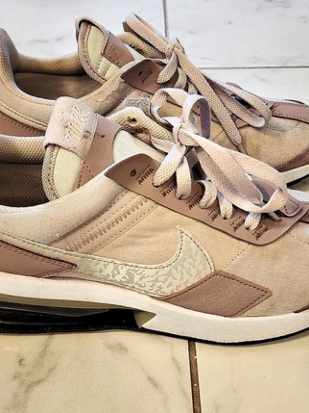 Nike Air Max 1 Pink & Cream Sneakers US 10